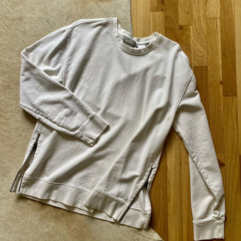 Vince boyfriend sweatshirt